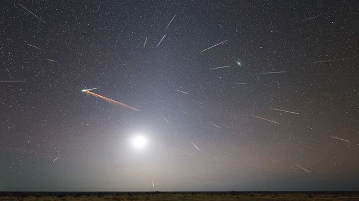Časně ráno bude možné pozorovat prach z Halleyovy komety